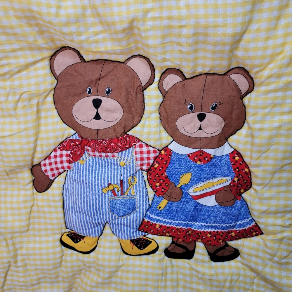 Handmade Bear Appliqued Infant Quilt Size 33